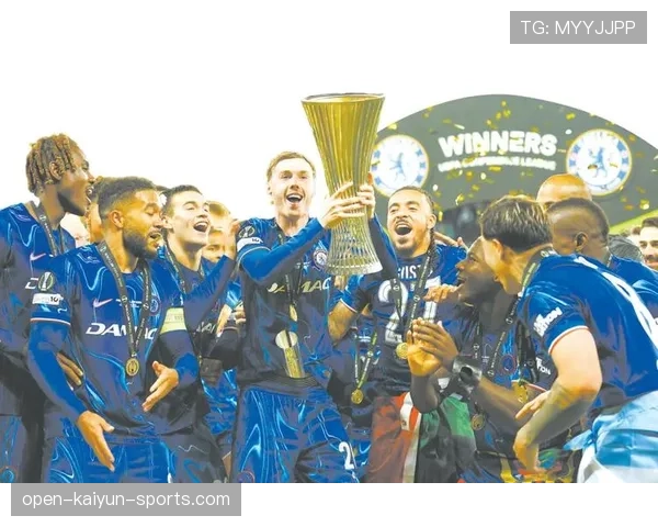 切尔西球员个人技术全面，球队战术多样，切尔西球队实力